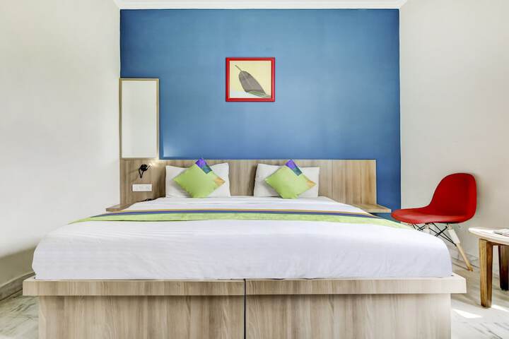 Room 18 of 32