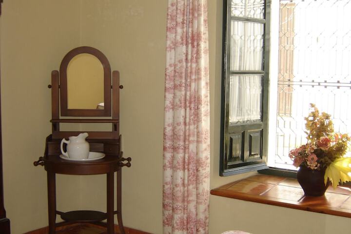 Room 17 of 41