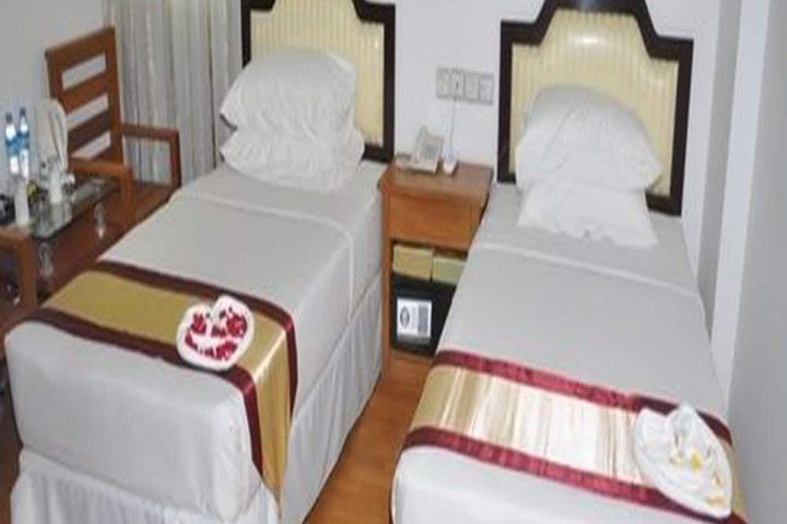 Room 8 of 26