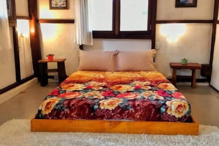 Room 3 of 513