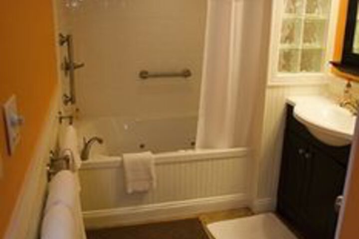 Room 4 of 69