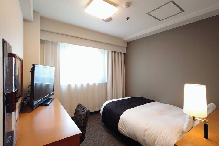 Room 7 of 45