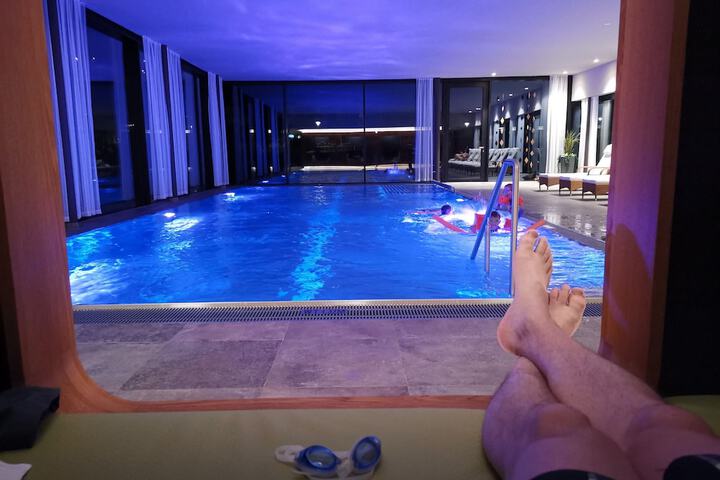 Pools & Facilities