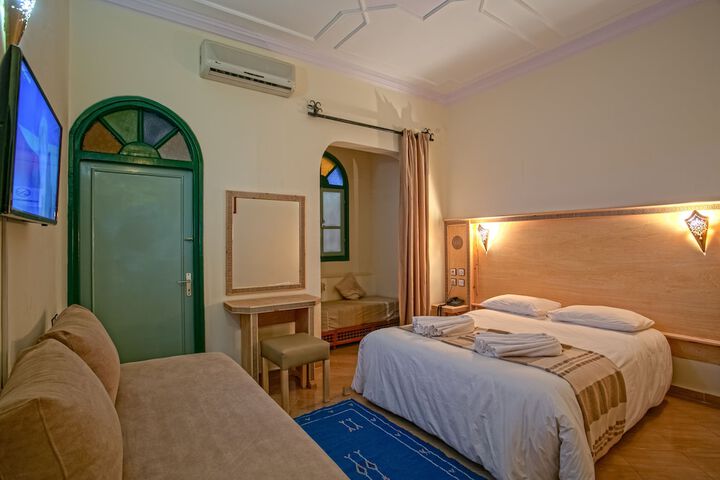 Room 13 of 72