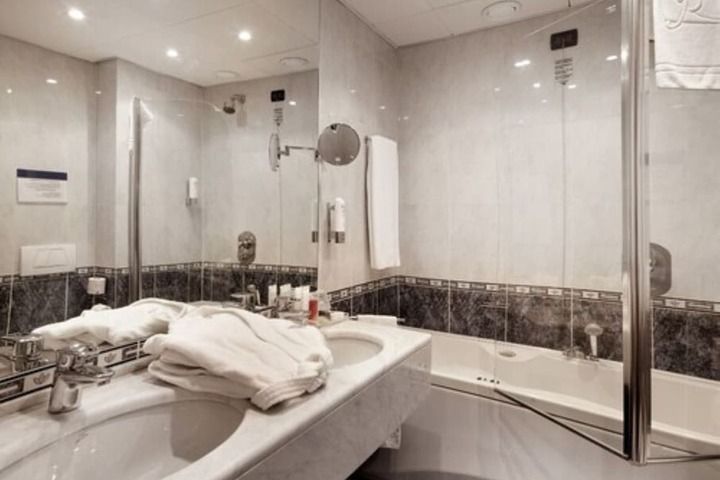 Bath Interior