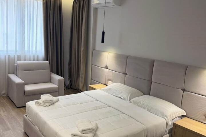Room 22 of 65