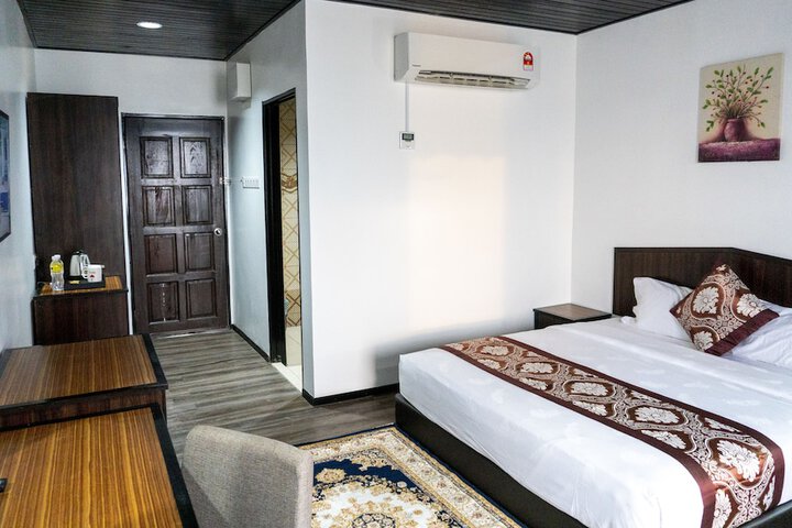 Room 11 of 52