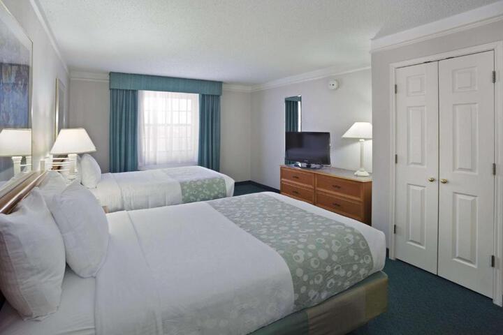 Quadruple 2 Double Beds (6 of 11)
