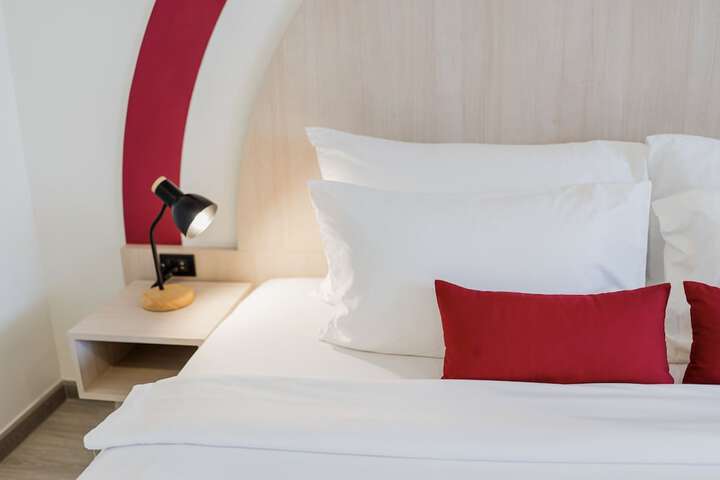Room 75 of 190