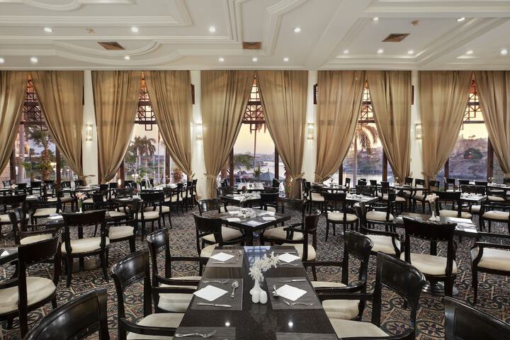 Dining 66 of 93