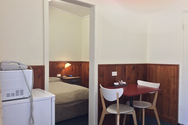 Room 72 of 123