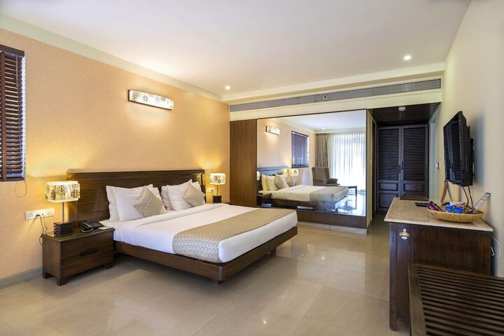 Room 10 of 36