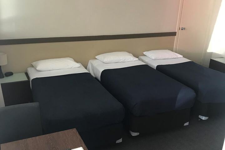 Room 16 of 47