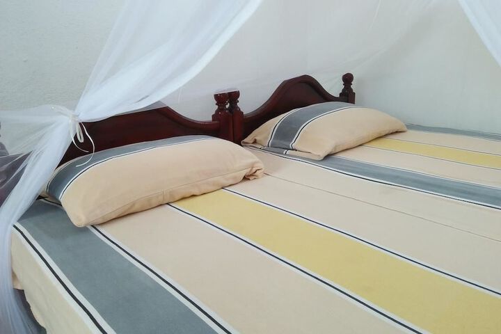 Room 14 of 14