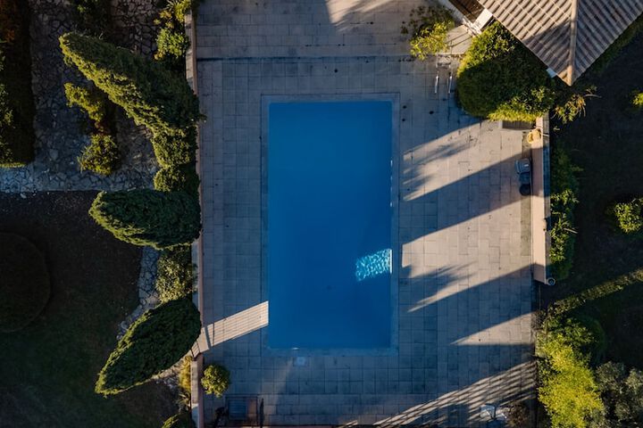 Pool 27 of 52