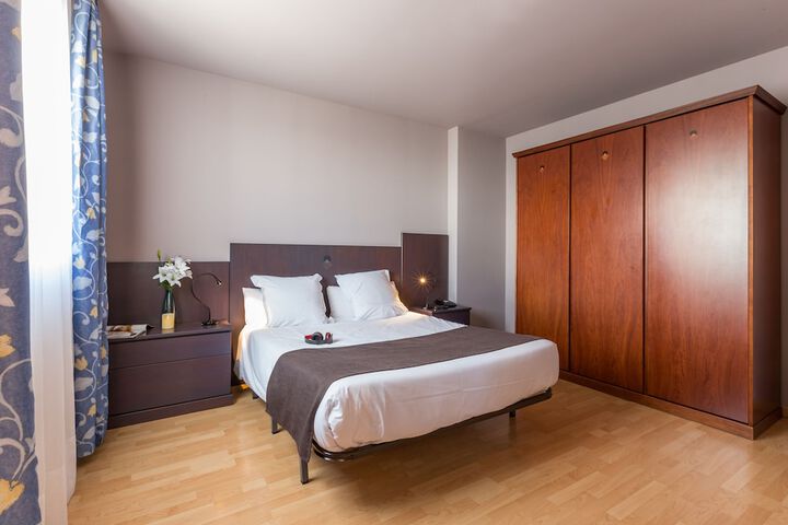 Room 11 of 52
