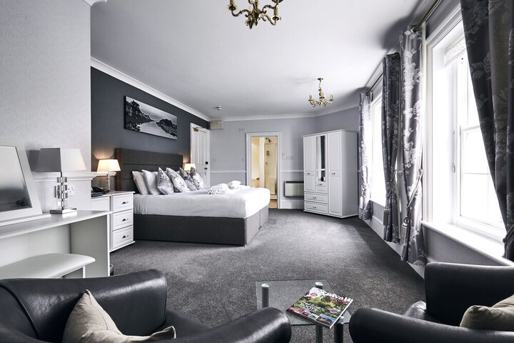 Room 13 of 64