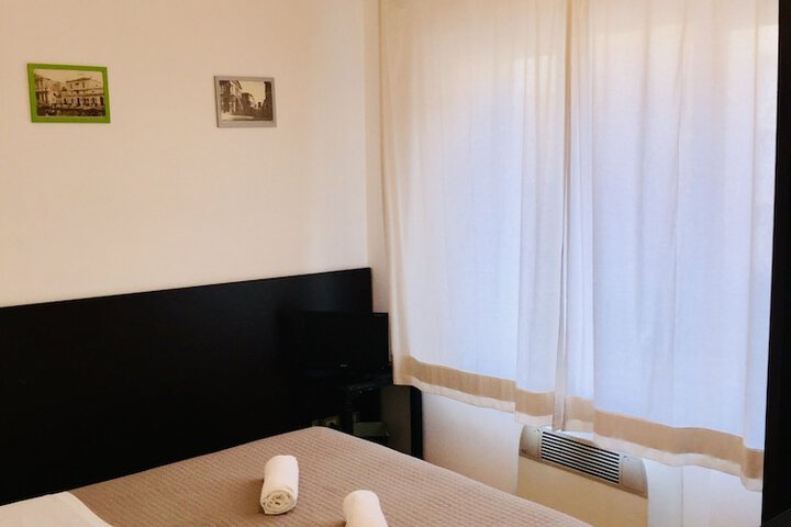 Room 18 of 36