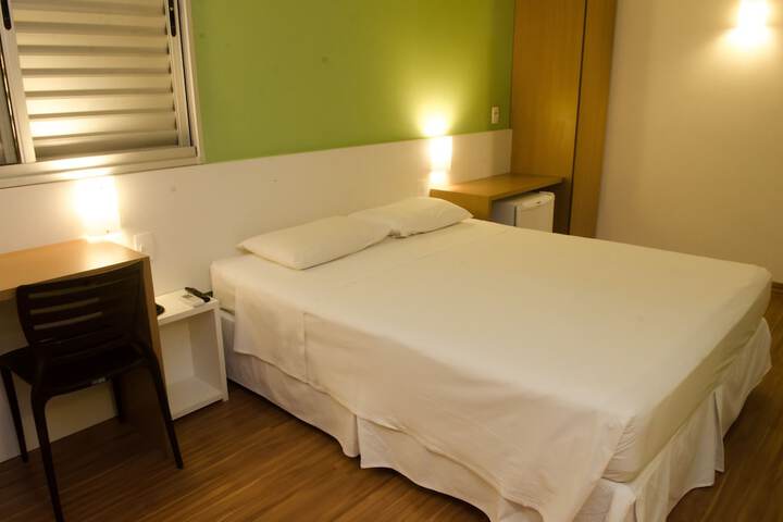 Room 17 of 37