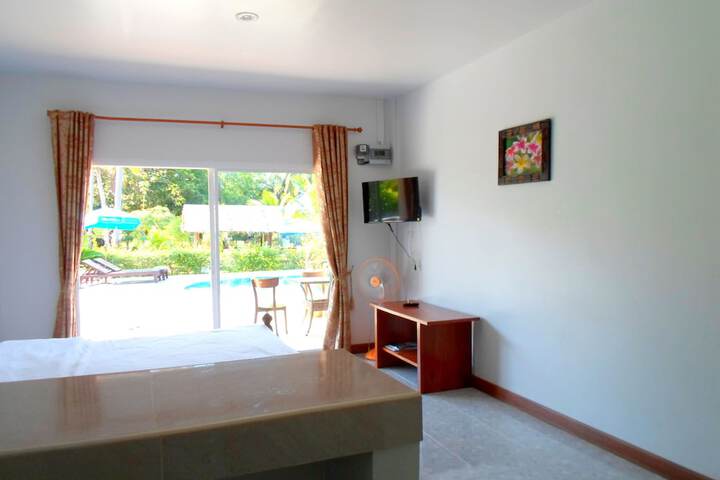 Room 9 of 31