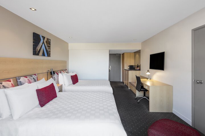 Room 17 of 114