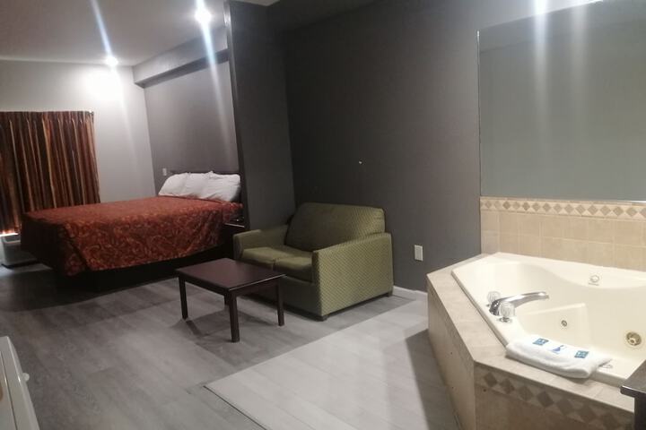Room 8 of 22