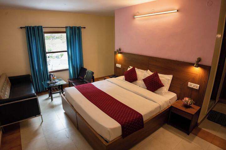Room 8 of 39