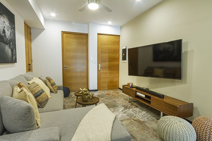 Room 106 of 156