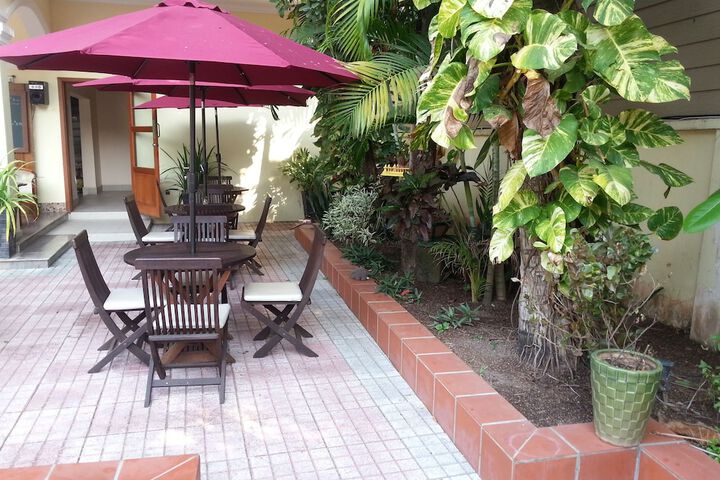 Hotel Exterior 80 of 83