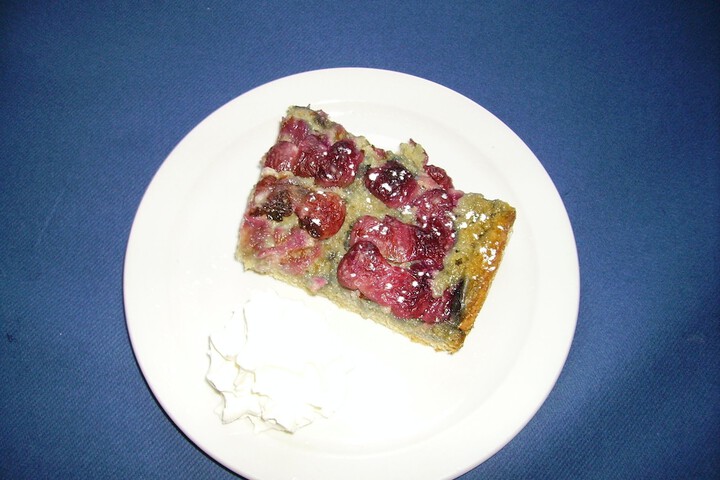 Dining 14 of 23