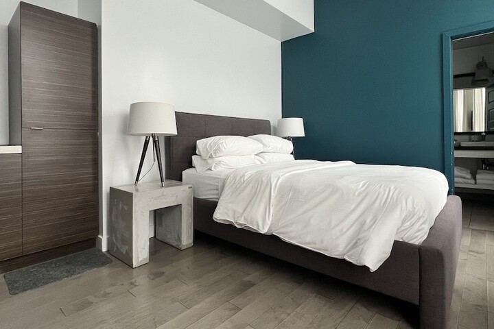 Room 18 of 53