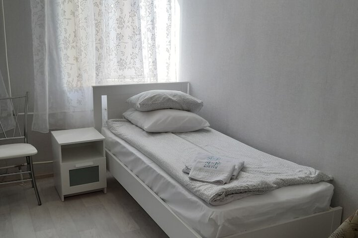 Room 35 of 46