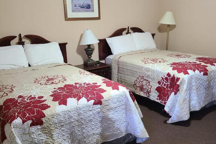 2 Double Beds (3 of 13)
