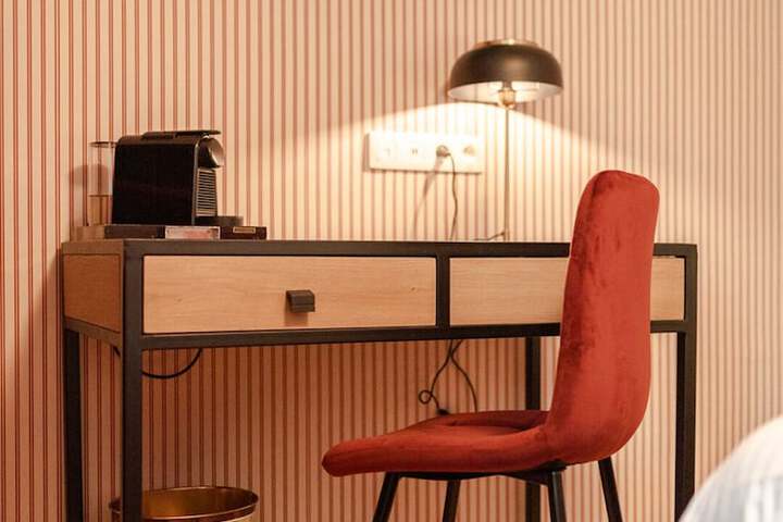 Room 13 of 48