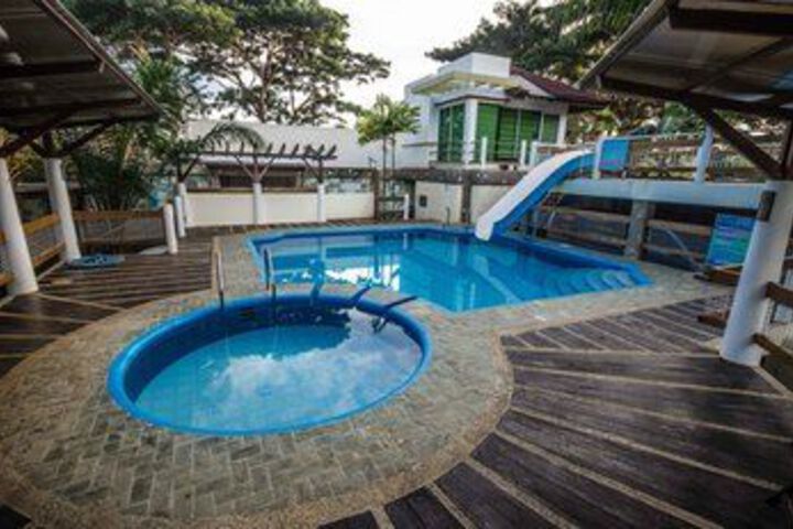 Pool 43 of 59