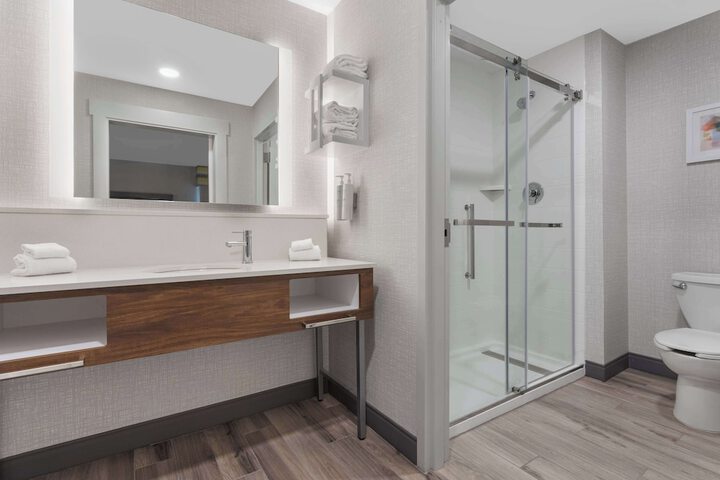 Bathroom shower