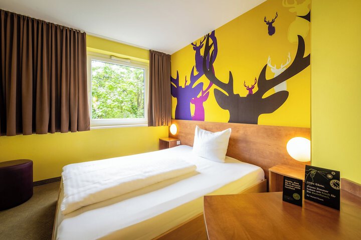 Room 20 of 118