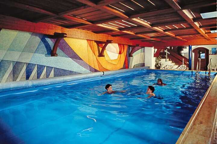 Pool 19 of 61