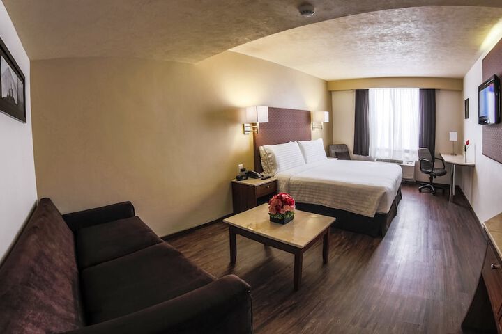 Room 14 of 86