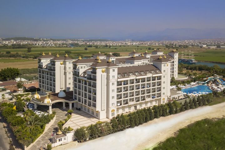 Hotel 76 of 82