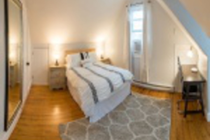 Room 49 of 120