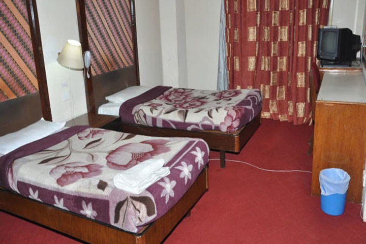 Room 3 of 12