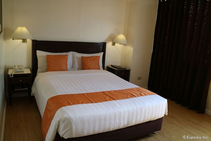 Room 47 of 77