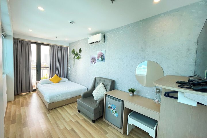 Room 50 of 82