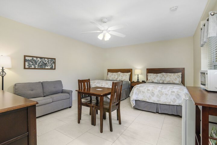 2 Double Beds (2 of 7)
