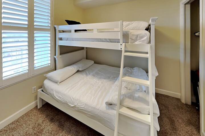 Room 2 of 107