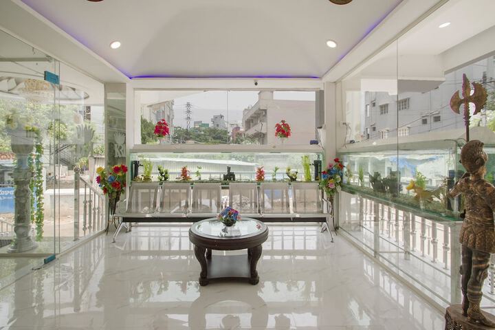 OYO 13062 Kamala Residency-Inn