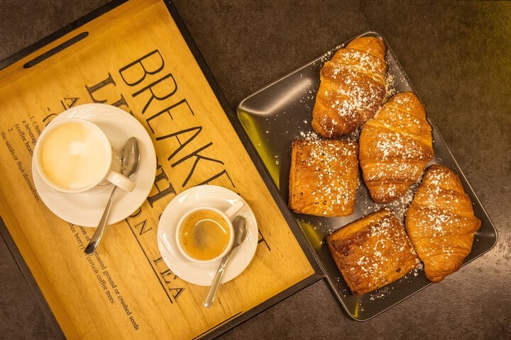 Breakfast/Coffee Service 88 of 118