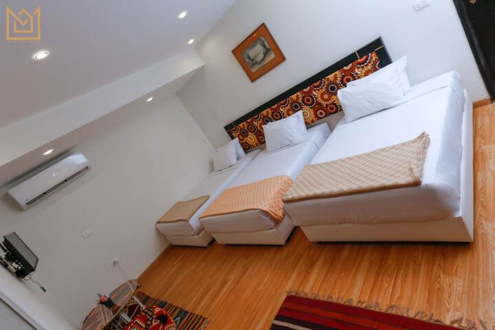 Room 12 of 44