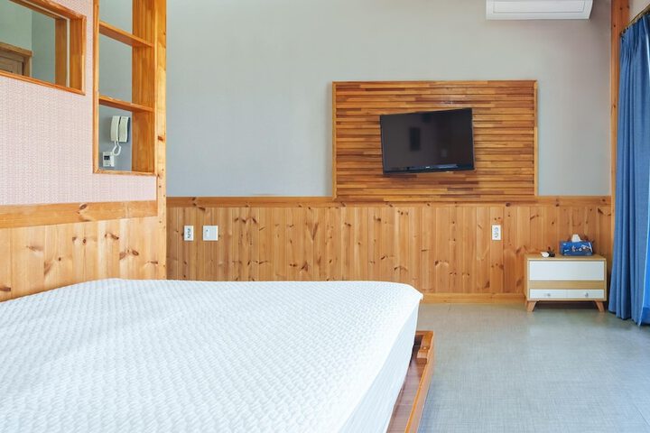 Room 14 of 59